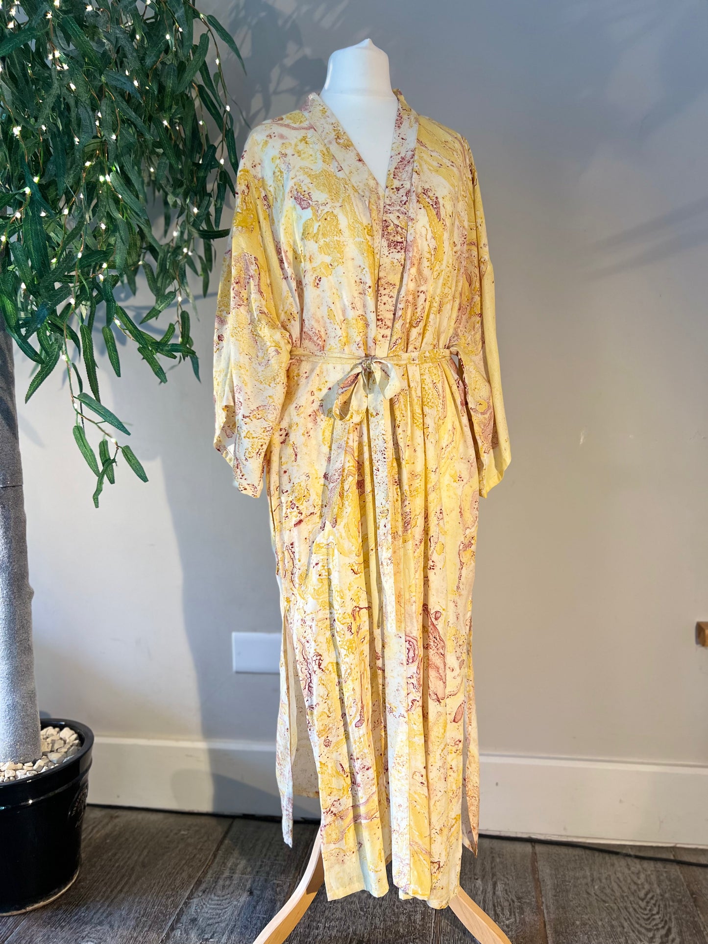 Yellow-kimono